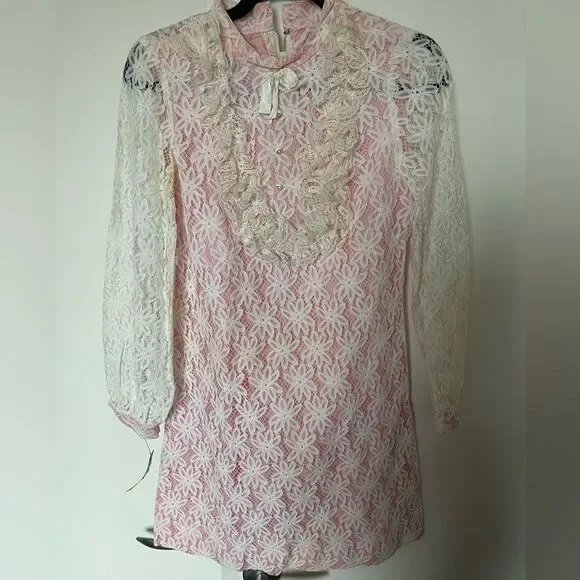 Vintage white dress lace - Picture 3 of 16